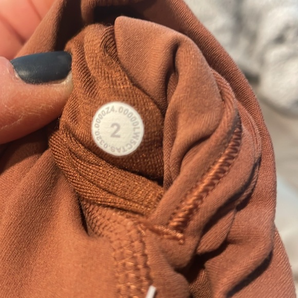 Lululemon align - Picture 3 of 3